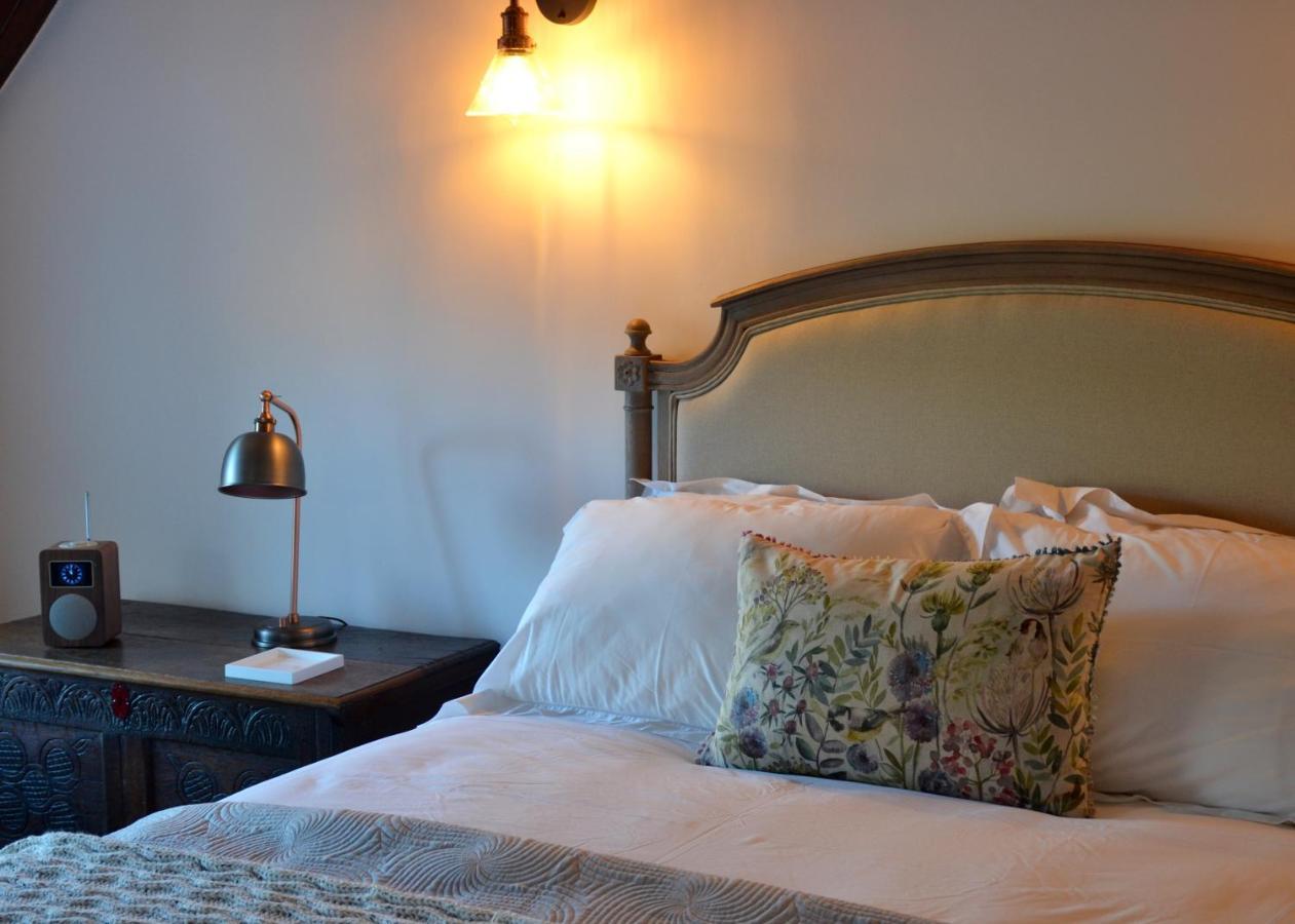 Loft Apartment Nr Bath & Bristol With Hot Tub المظهر الخارجي الصورة